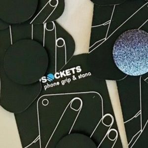 Listing for 5 pop sockets @ $18 total